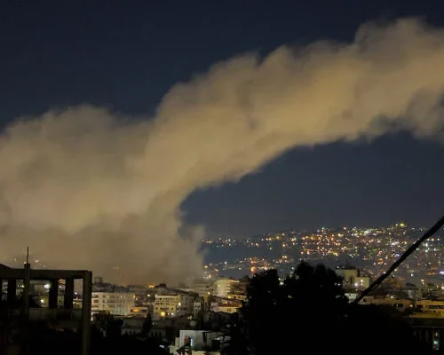 الجيش الإسرائيلي: هاجمنا مستودعات أسلحة ومواقع إطلاق صواريخ تابعة لحزب الله في لبنان