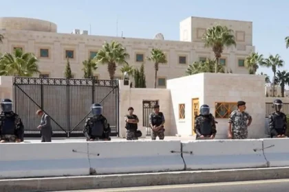 السفارة الأمريكية في عَمان تعلن اخلاء مقرها مؤقتًا بسبب وجود تهديدات