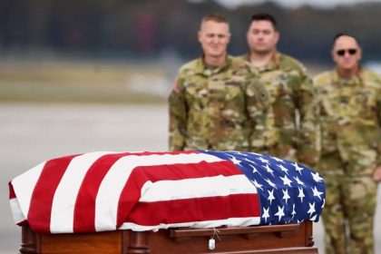 القيادة المركزية الأمريكية تعلن مقتل 6 جنود في العمليات القتالية