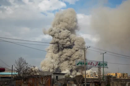 الجيش الإسرائيلي: بدأنا شن هجمات واسعة في طهران على البنية التحتية للنظام الإيراني