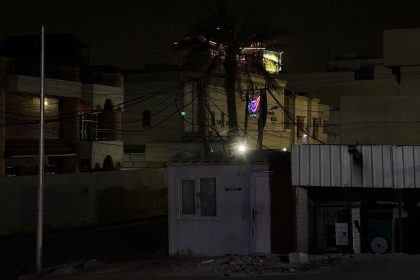 الكهرباء: الانطفاء التام حدث نتيجة انخفاض مفاجئ لإمداد الغاز بمحطة كهرباء الرميلة