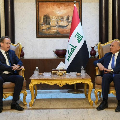 وزير الخارجية يؤكد التزام الحكومة بحماية البعثات الدبلوماسية العاملة في العراق