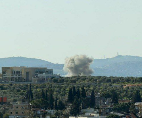سلسلة انفجارات تهز تل أبيب وإسرائيل تقصف الضاحية الجنوبية لبيروت