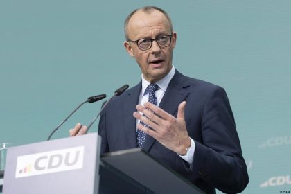 المستشار الألماني: نحذر من مخاطر تمس سيادة إيران ووحدة أراضيها