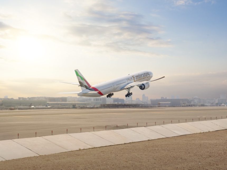 طيران الإمارات يعلن استئناف الرحلات في مطار دبي
