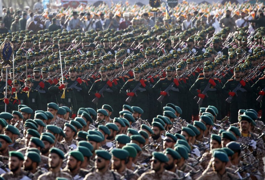 القوات المسلحة الإيرانية: نحترم سيادة جميع الدول ونلتزم بقرار مجلس القيادة