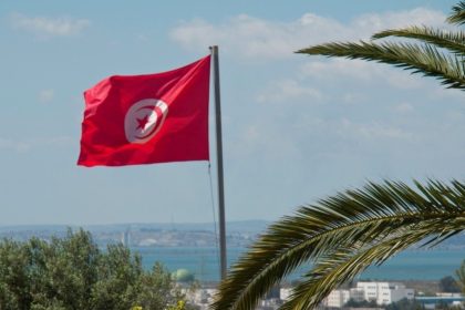 تونس تنفي دعوة رعاياها إلى مغادرة العراق