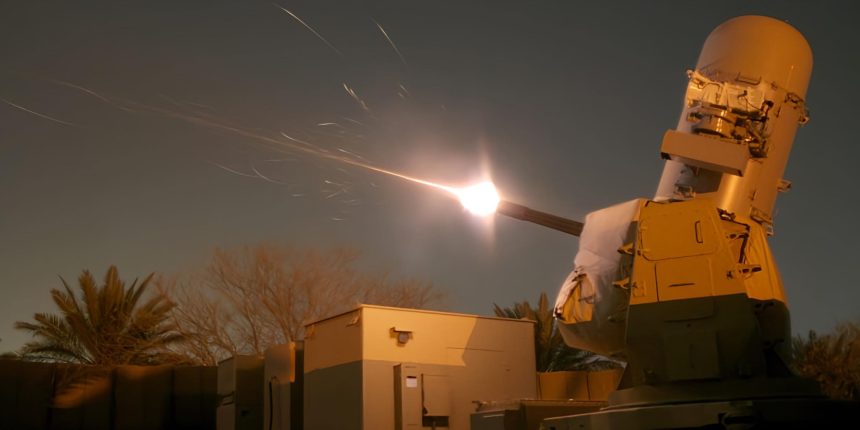 استهداف السفارة الامريكية وسط بغداد بعدد من الصواريخ