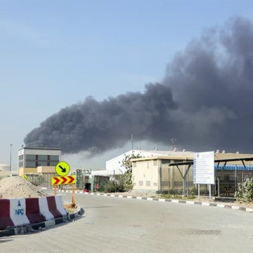 الدفاع الإماراتية: مقتل 4 أشخاص و إصابة 112 آخرين منذ بدء الاعتداءات الإيرانية على البلاد