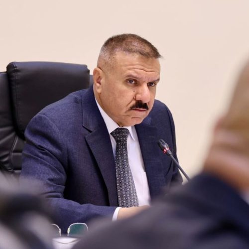 وزير الداخلية يوجه بمنع أي محاولة للإخلال بالأمن والنظام