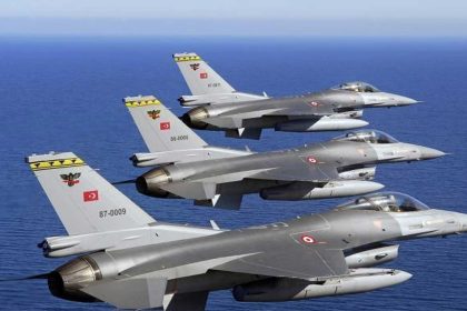 وزارة الدفاع التركية: نشر 6 طائرات من طراز إف-16 وأنظمة دفاع جوي شمال قبرص