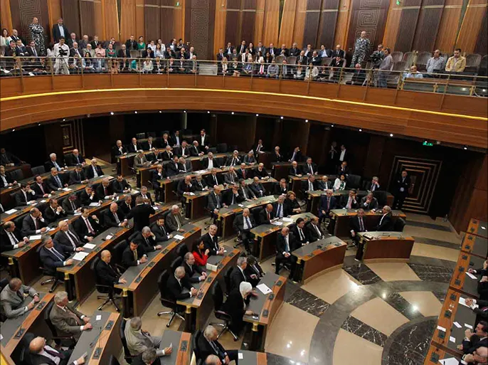 البرلمان اللبناني يقرر تمديد ولايته لمدة سنتين بسبب الظروف التي تمر بها البلاد