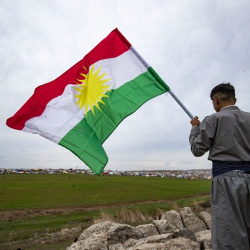 أكراد سوريا لنظرائهم الإيرانيين: واشنطن قد تتخلى عنكم