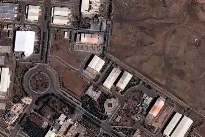 تقرير أمريكي: "علماء أشرار" يسارعون لإنتاج النووي تحت جبل بيكاكس الإيراني