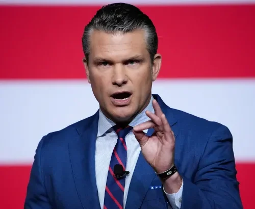 وزير الحرب الأمريكي: المرشد الإيراني أصدر بيانا مكتوبا لأنه أصيب وقد يكون تعرض للتشوه