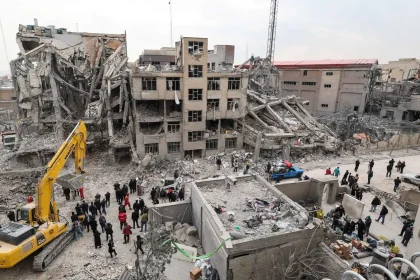 الحكومة الإيرانية: تضرر نحو 43 ألف منشأة مدنية في الهجمات الأخيرة