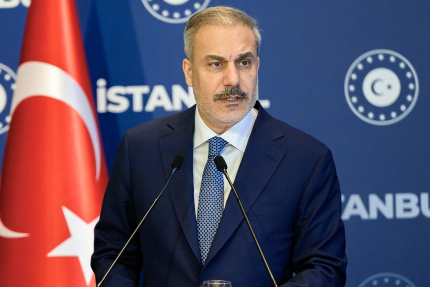 ‏وزير خارجية تركيا: استهدافات إيران غير مقبولة ولن ننجر إلى الاستفزازات