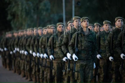 إسبانيا تعيد انتشار قواتها في العراق بسبب "تدهور الوضع الأمني"