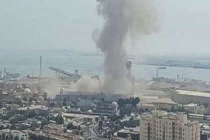 مكتب أبوظبي للإعلام: مقتل شخص إثر سقوط صاروخ على مركبة مدنية