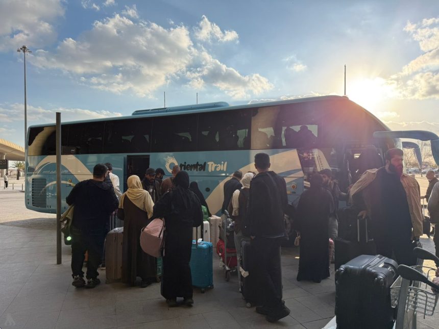 السفير العراقي في الأردن: استقبال العالقين في لبنان ونقلهم براً إلى العراق