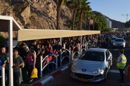 "هجرة عكسية عبر مصر".. الإسرائيليون يهربون من صواريخ إيران عبر معبر طابا