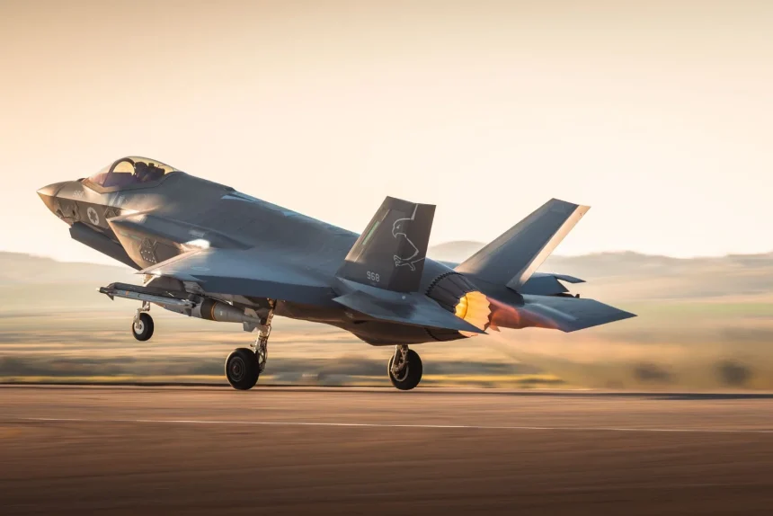 القيادة المركزية الأمريكية: إسقاط ايران لمقاتلة أمريكية من طراز إف-15 اشاعة كاذبة