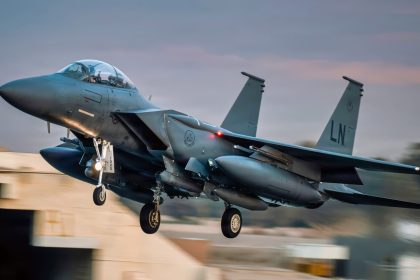 القيادة المركزية الأمريكية: إسقاط ايران لمقاتلة أمريكية من طراز إف-15 اشاعة كاذبة