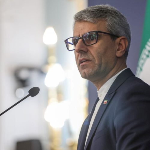 الخارجية الإيرانية: وردتنا رسائل من دول صديقة بشأن طلب أمريكي لإجراء مفاوضات