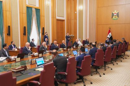 مجلس الوزراء يدين الاعتداءات على مواقع الحشد الشعبي وقوات البيشمركة