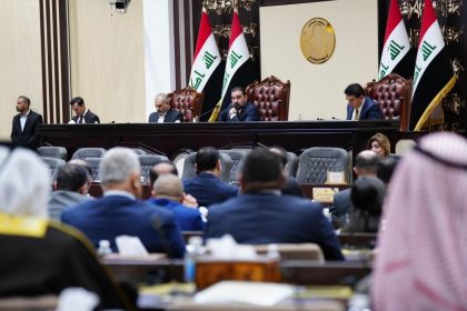 رئاسة البرلمان تؤكد على ضرورةَ تجنيب العراق تداعيات الصراعات الإقليمية