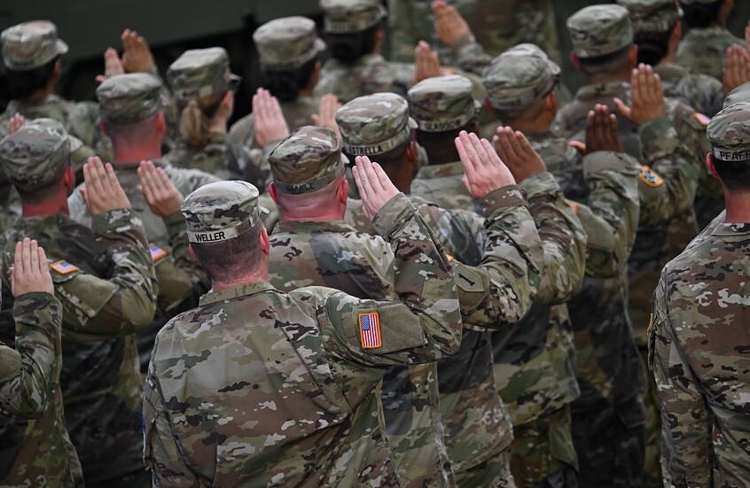 "سي إن إن": إصابة نحو 290 جنديا أمريكيا خلال الحرب مع إيران