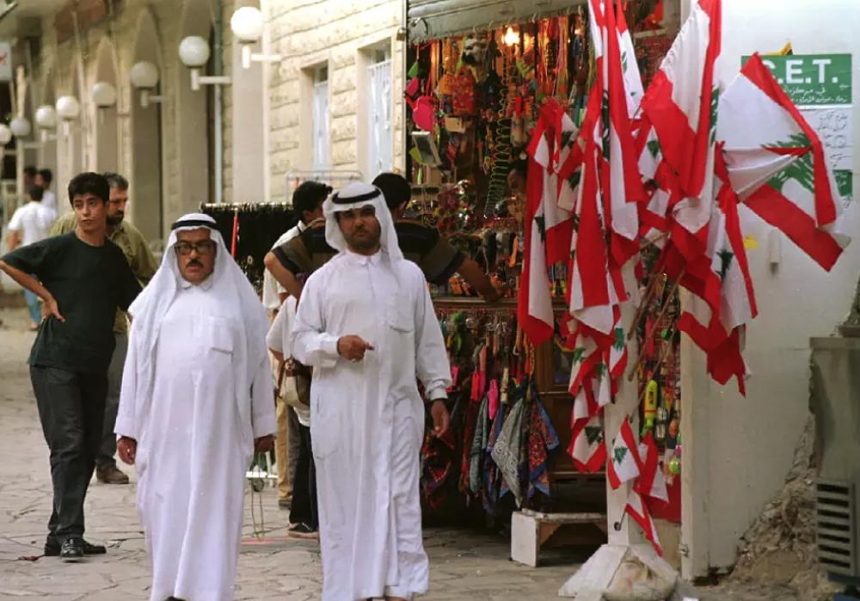 السعودية تجدد دعوتها لمواطنيها إلى مغادرة لبنان