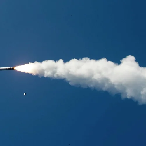 مسؤول أمريكي: صواريخ توماهوك لدى قواتنا بالشرق الأوسط تقترب من النفاد إن لم يتدخل البنتاغون