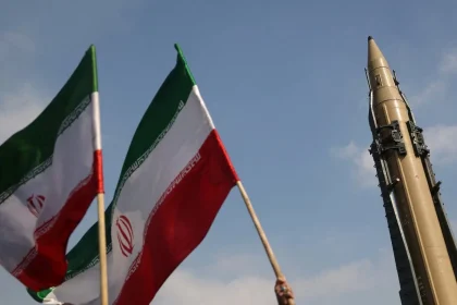 رويترز: تصاعد دعوات المتشددين في إيران لامتلاك قنبلة نووية