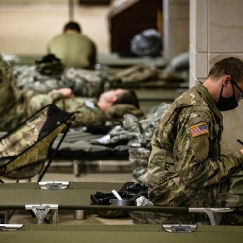 مسؤول أمريكي: إصابة 303 جنود أمريكيين على الأقل بجروح خلال الحرب مع إيران