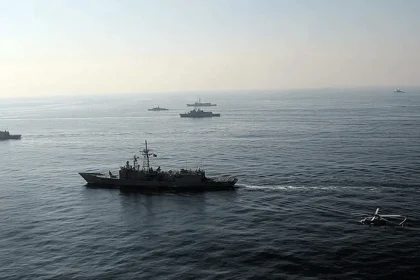 إيران: أي عملية عسكرية أمريكية في مضيق هرمز ستؤدي لإغلاقه "إلى أجل غير مسمى"