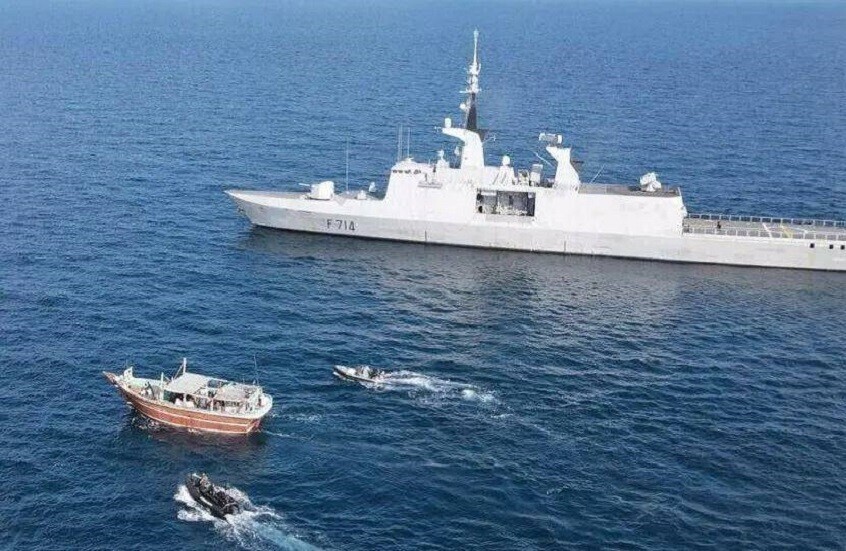 فايننشال تايمز: 20 ألف بحار عالقون في الخليج