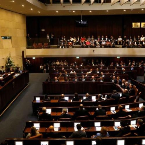 الكنيست الاسرائيلي يقر بالأغلبية مشروع قانون يسمح بإعدام الأسرى الفلسطينيين