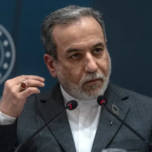 وزير خارجية ايران: لم نتخذ أي قرار بشأن المفاوضات ولدينا ملاحظات عليها