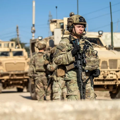 وسائل إعلام: دخول قوات أمريكية إلى إيران بحثاً عن طيار مفقود