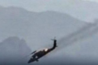 إعلام إيراني: إصابة مروحية أميركية بمقذوف أثناء عمليات البحث عن الطيار المفقود