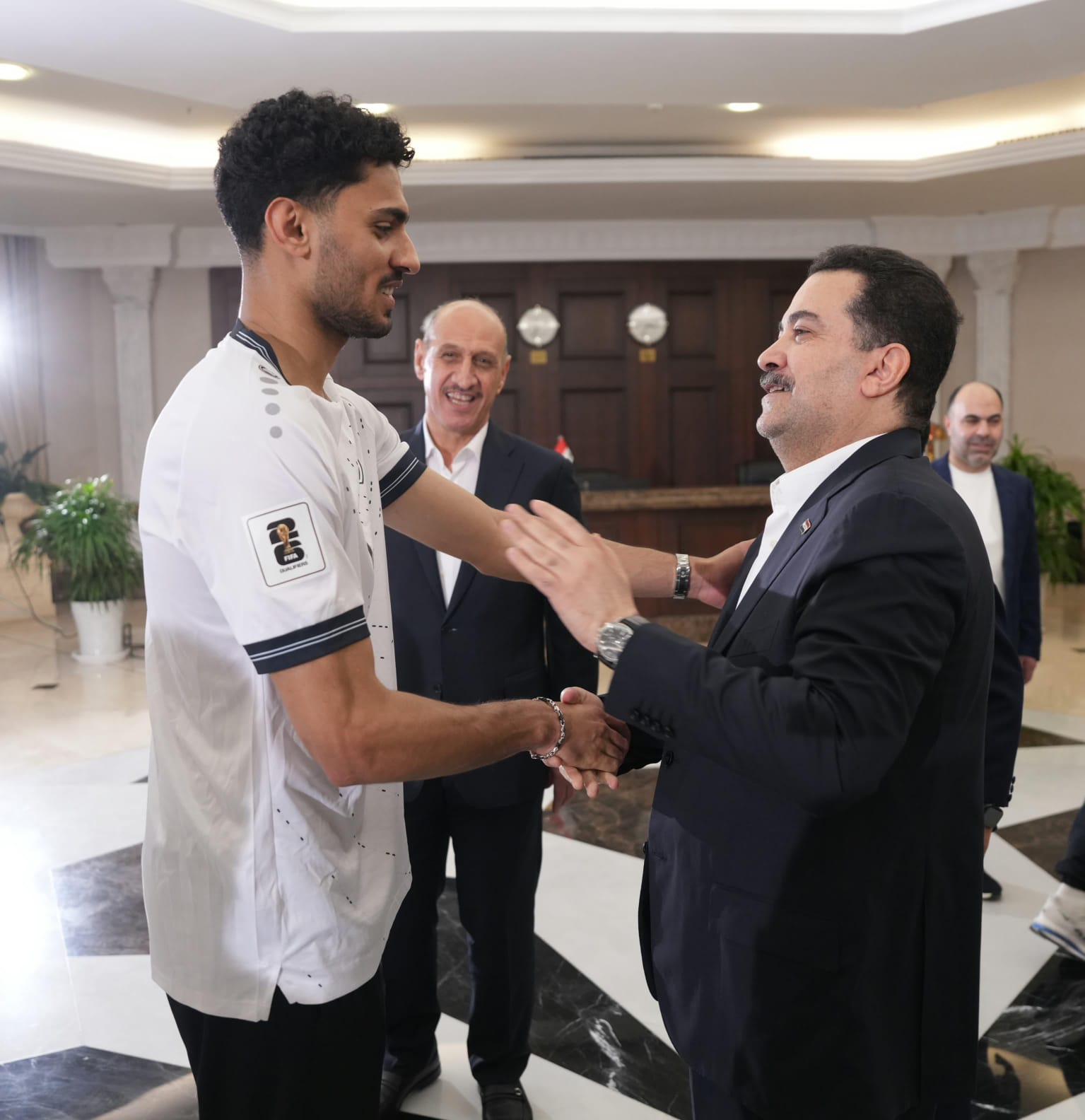 السوداني يستقبل لاعبي المنتخب الوطني الكروي