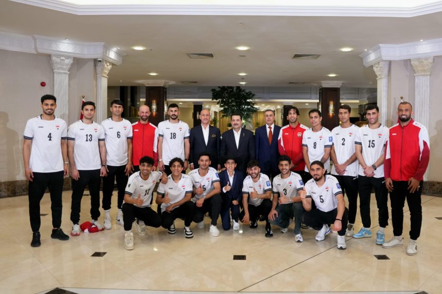 السوداني يستقبل لاعبي المنتخب الوطني الكروي