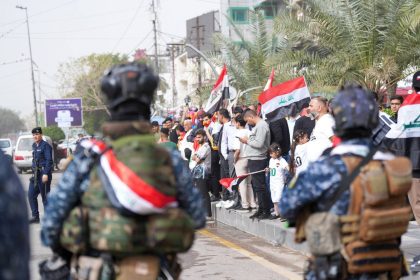 بالصور.. الجماهير العراقية تستعد لاستقبال لاعبي المنتخب الوطني وسط بغداد
