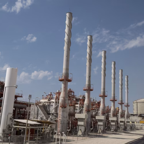 إيران: إخلاء منشآت بتروكيماوية في خوزستان بعد استهدافها ولم نسجل أي تسرب للمواد الملوثة