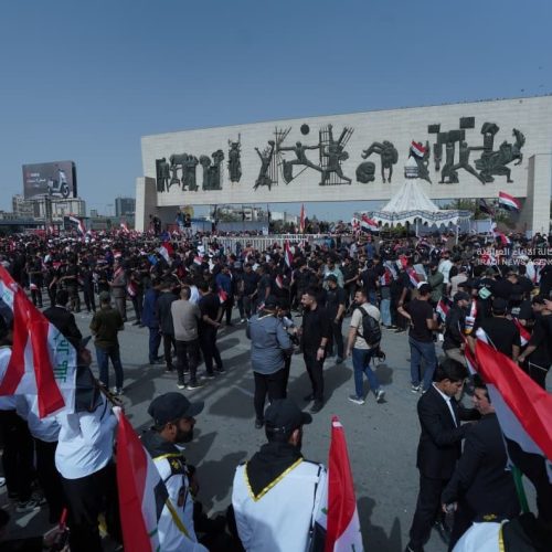 تلبية لدعوة السيد الصدر.. انطلاق التظاهرات المنددة بالحرب الامريكية في المنطقة