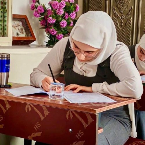 التربية النيابية توصي بحذف الفصول الأخيرة للمناهج الدراسية للمراحل المنتهية وغير المنتهية