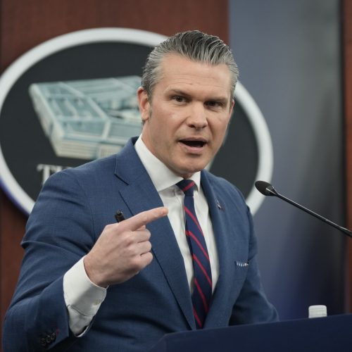 وزير الحرب الأمريكي: اليوم سيشهد أكبر عمليات قصف منذ بداية العملية في إيران