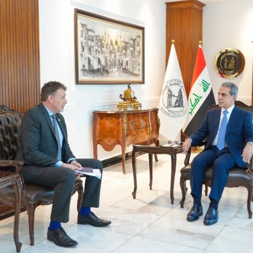 رئيس مجلس القضاء الأعلى يبحث مع وفد أممي عدداً من القضايا التي تتعلق بشؤون اللاجئين والنازحين