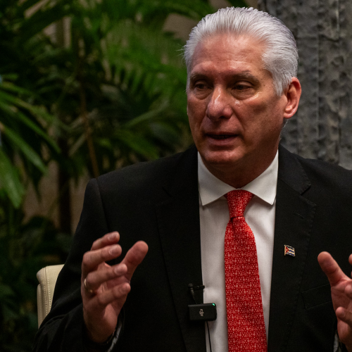 رئيس كوبا: ليس لدى الولايات المتحدة أي ذريعة للعدوان العسكري على بلادنا